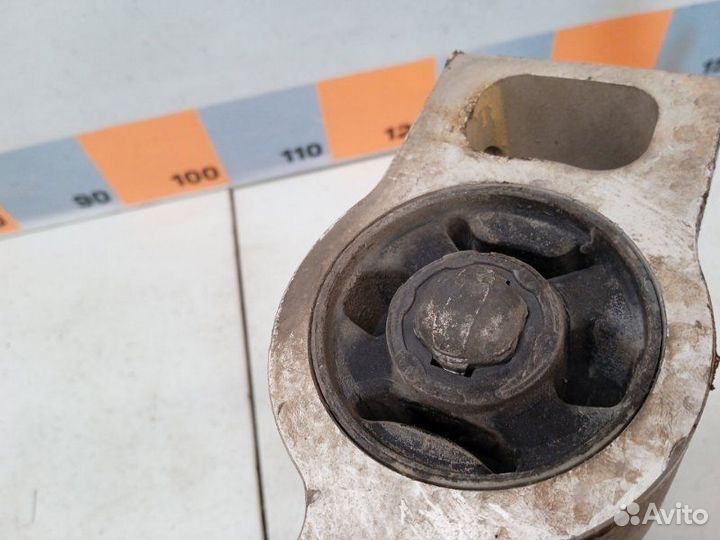 Рычаг передний левый Volkswagen Passat B6 2.0 2007