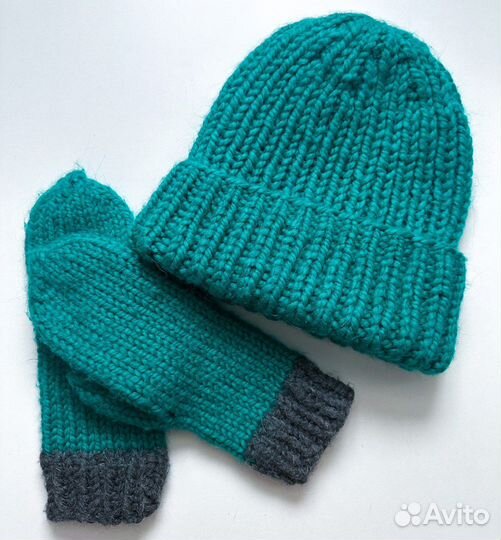 Комплект шапка и варежки