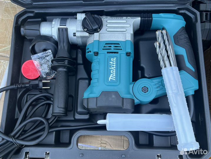 Перфоратор Makita 1680W