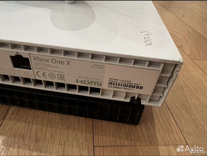 Xbox one x 1tb