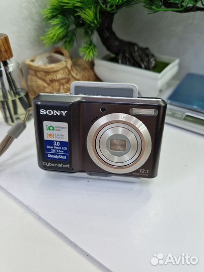 Компактный фотоаппарат sony cyber shot DSC-S2100