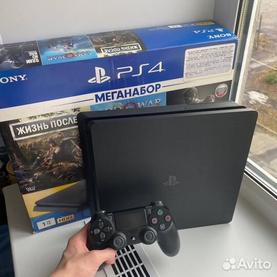 Обмен / продажа Sony Playstation 4 slim на 1000 GB