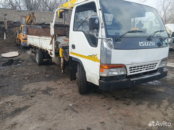 Isuzu Elf с КМУ, 2003