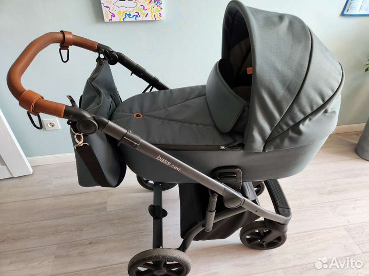 Коляска 2 в 1 Roan bass next
