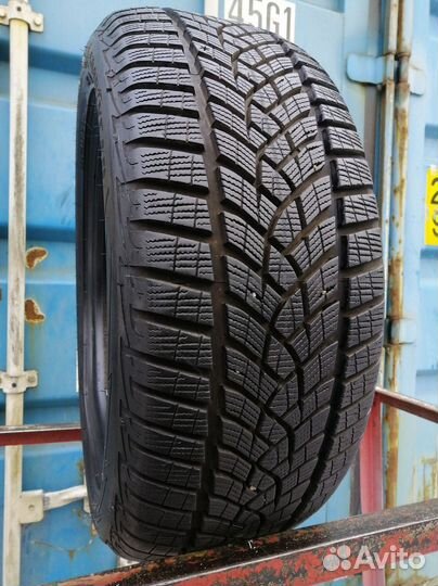 Goodyear UltraGrip Performance Gen-1 225/50 R17 101S
