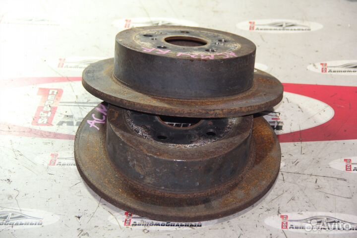 Тормозной диск зад c Toyota Ipsum ACM21W 2AZ-FE