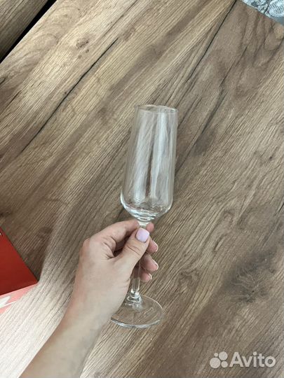 Бокалы для шампанского