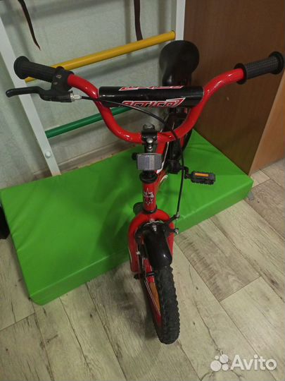 Трехколесный велосипед Actico, красный