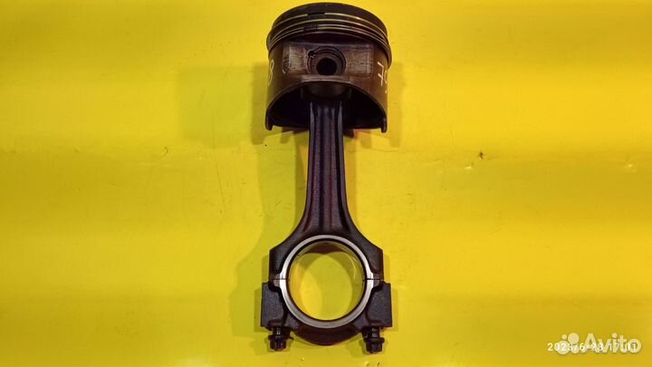 Поршень для Mercedes-Benz W124