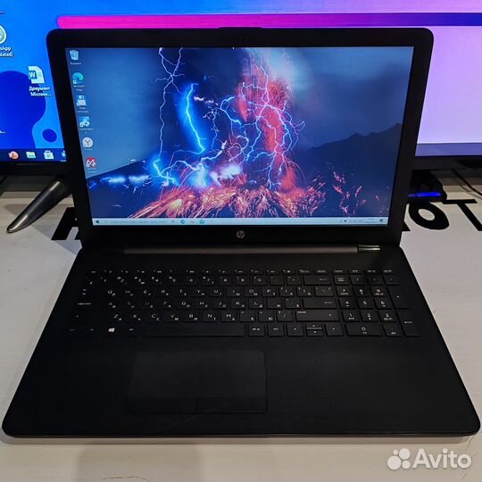Тонкий ноутбук HP DDR4 6GB SSD256GB двевидеокарты