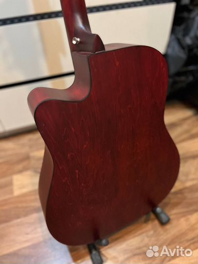Гитара акустическая
