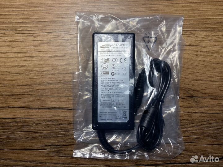 Блок питания для ноутбука Samsung 19V 3.16A 60W