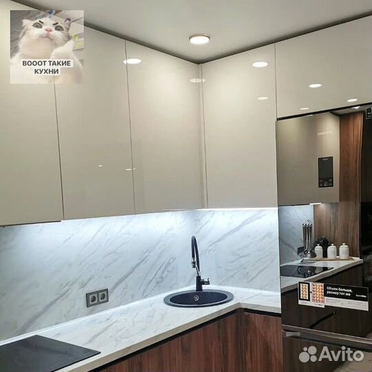 Кухонный гарнитур угловой