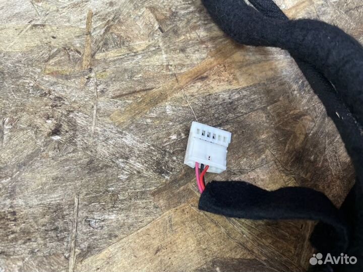 Проводка антенны Renault Sandero Stepway