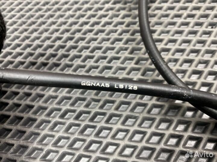 Трос ручника задний левый Honda Civic FD(4Д) R18A