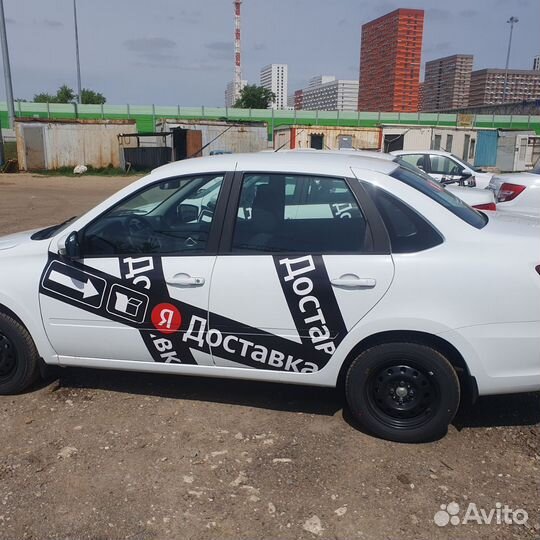 Работа водителем на новом автомобиле