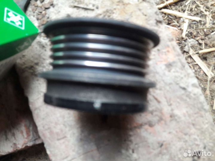 Шкив генератора