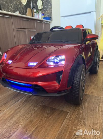 Электромобиль Порш 211 красный Новый