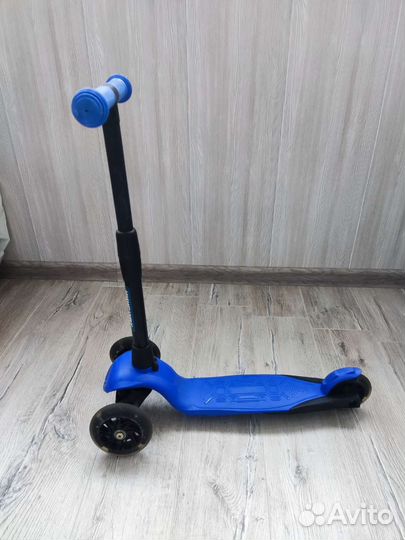 Самокат детский 3х колесный