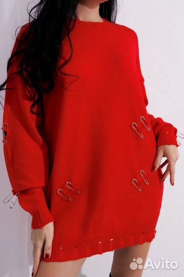 Туника красная рваная с булавками 42-52