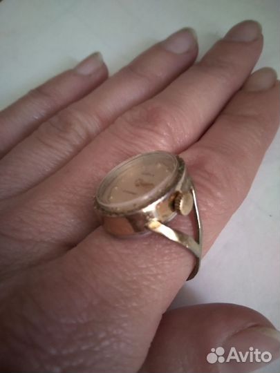 Часы-кольцо чайка