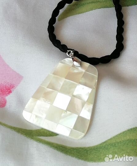 Кулоны на шнурке 45+6см, 60см с перламутром П047