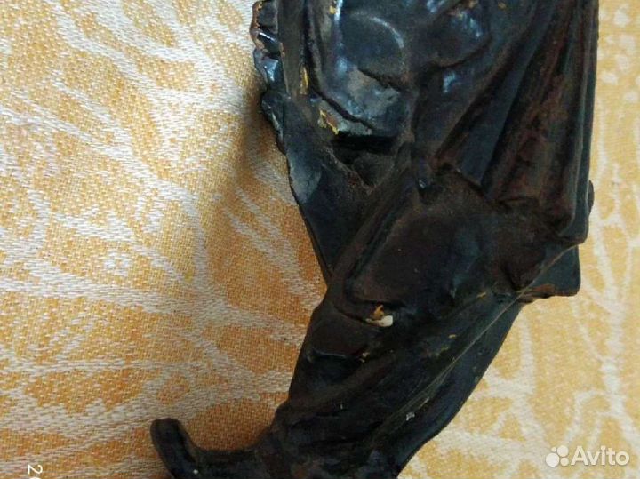 Статуэтка Олег Попов