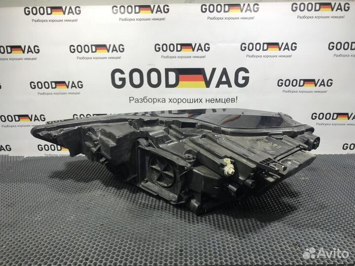 4K0941034 Фара правая Audi A6