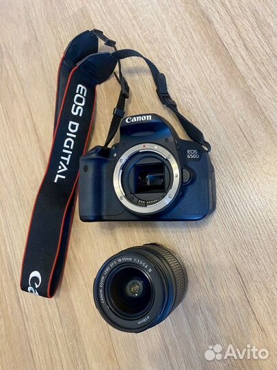 Зеркальный фотоаппарат Canon EOS 650D
