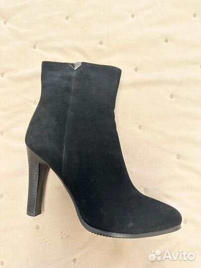 Ботильоны натуральная замша 39