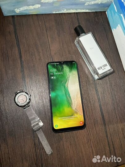 Samsung Galaxy A30, 3/32 ГБ