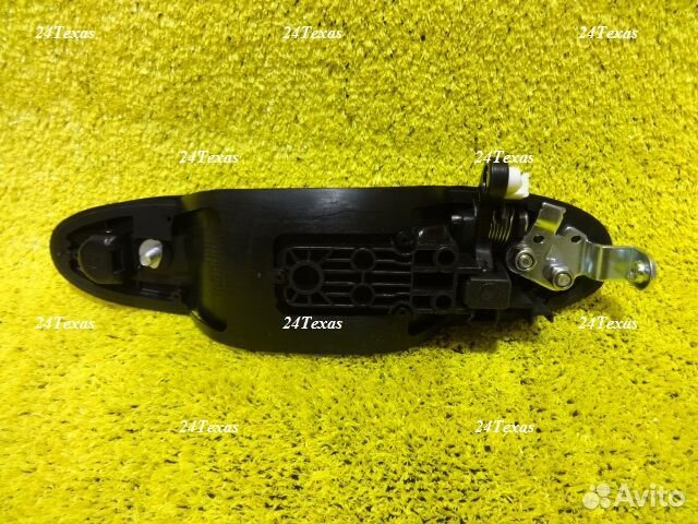 Ручка двери Задняя Левая Mazda MPV 1999-2005 года