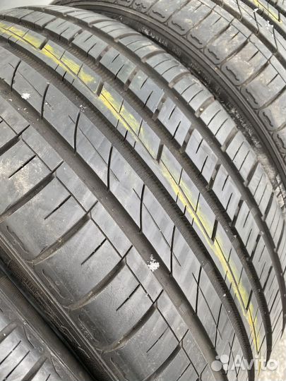 Nexen N'Fera AU7 245/40 R19 98Y
