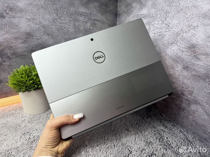 Ноутбук-планшет Dell i5-1140G7/16 RAM/256