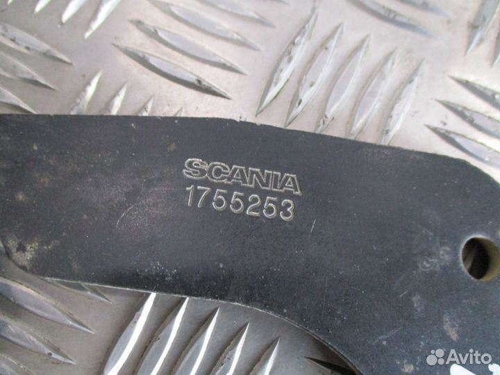 Кронштейн кулисы кпп Scania 1755253