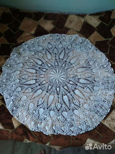 Вязаная скатерть крючком