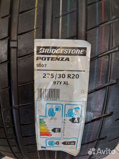 Bridgestone Potenza S007 245/35 R20 и 275/30 R20