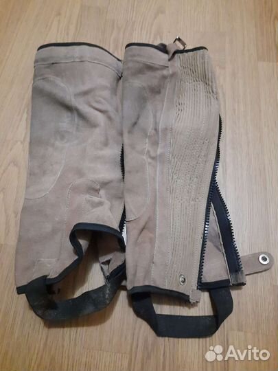 Шлем, бриджи, краги, перчатки для верховой езды