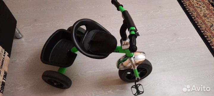 Детский трехколесный велосипед