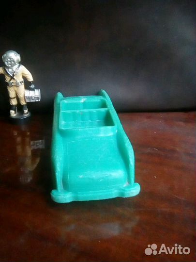 Машинка СССР конец 60,начало 70годов(Волга)