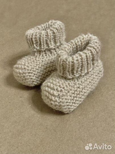 Детские носки, пинетки ручной вязки