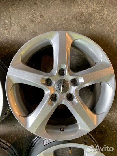 Диски литьё R 16 5/115 c Opel Astra j