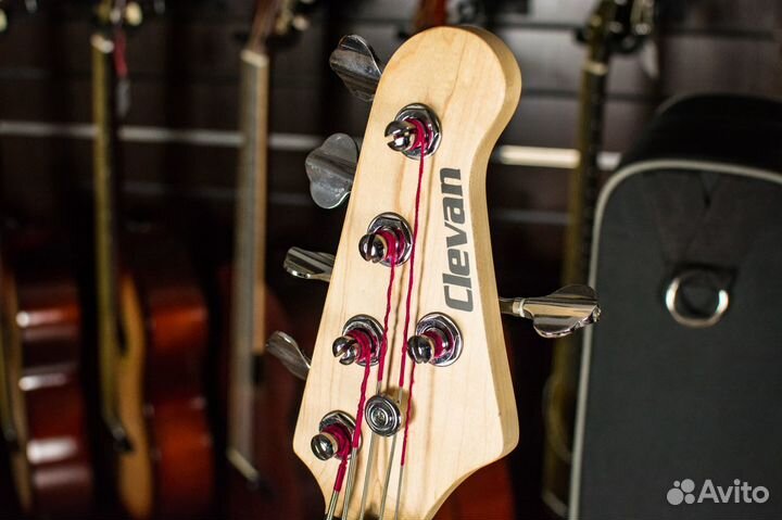 Бас Гитара 5 струн Clevan + Аксессуары