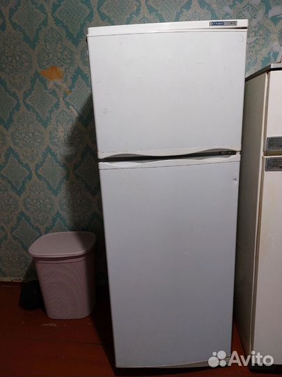 Холодильник на запчасти