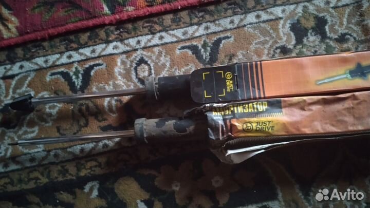 Задние стойки mazda 3 bk