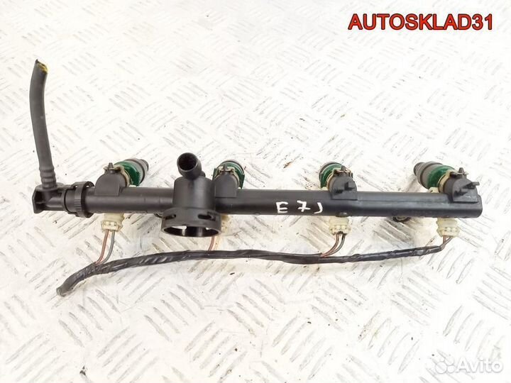 Форсунка инжекторная Renault Kangoo 7700875368