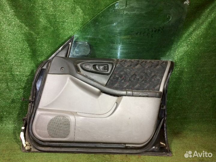 Дверь передняя правая Subaru Forester SF5 Черная ц