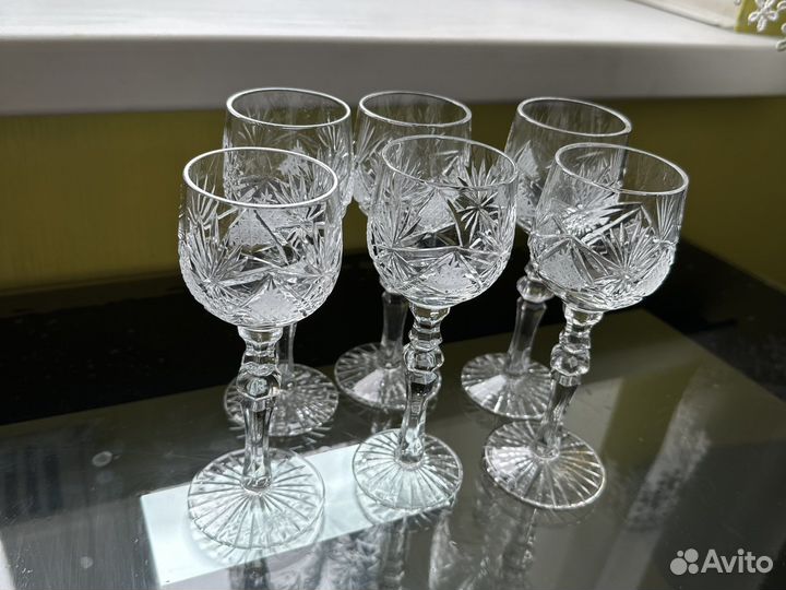 Хрустальные рюмки