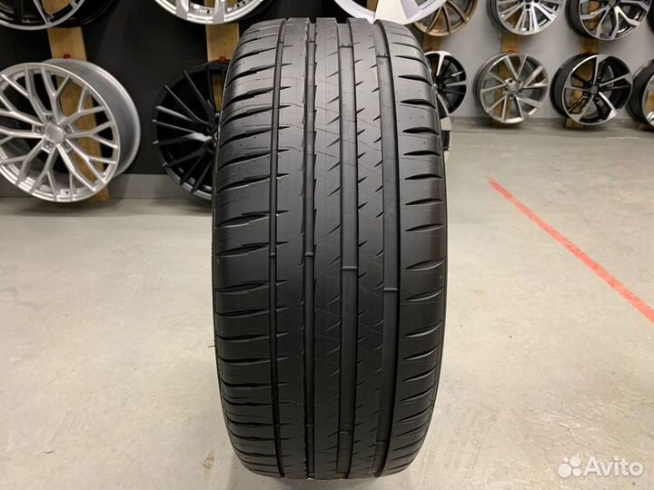 Michelin Pilot Sport 4 275/40 R21 107Y