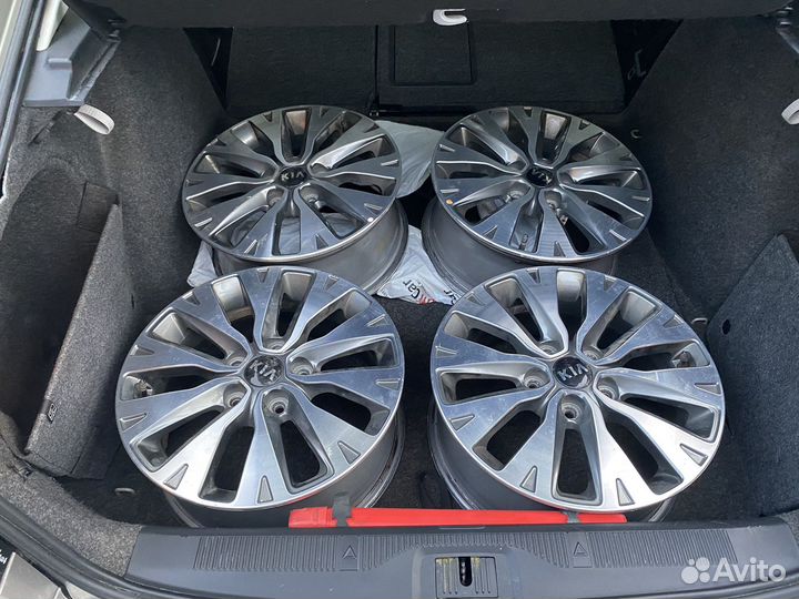 Диски литые r16 на KIA ceed